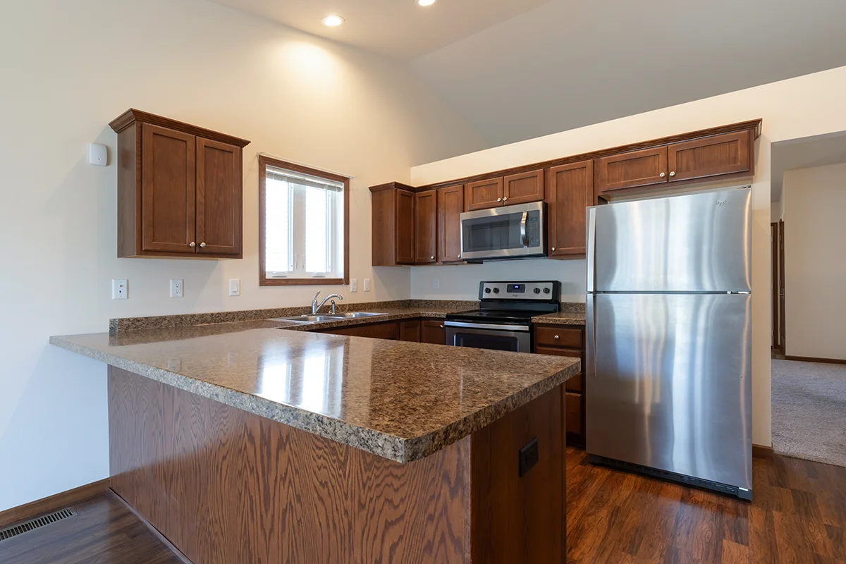 https://www.jaybirdseniorliving28.net/wp-content/uploads/2023/09/sunset-park_09_1200.webp